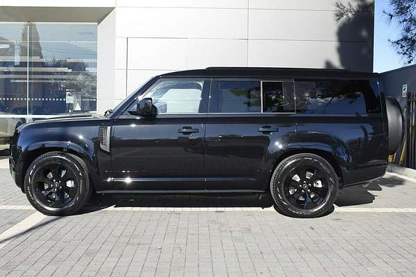 2025 Land Rover Defender 130 D350 X-Dynamic SE L663