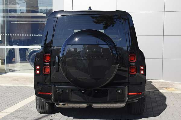 2025 Land Rover Defender 130 D350 X-Dynamic SE L663