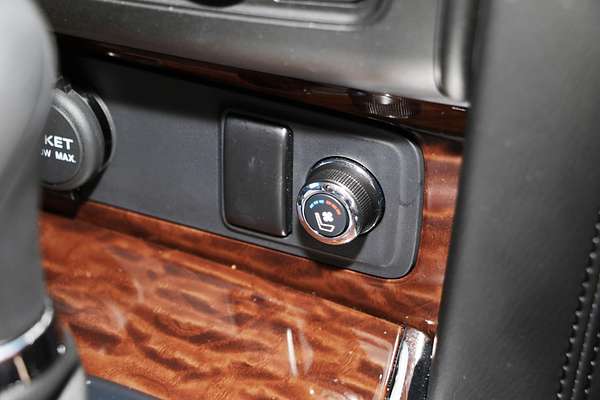 2024 Nissan Patrol Ti-L Y62