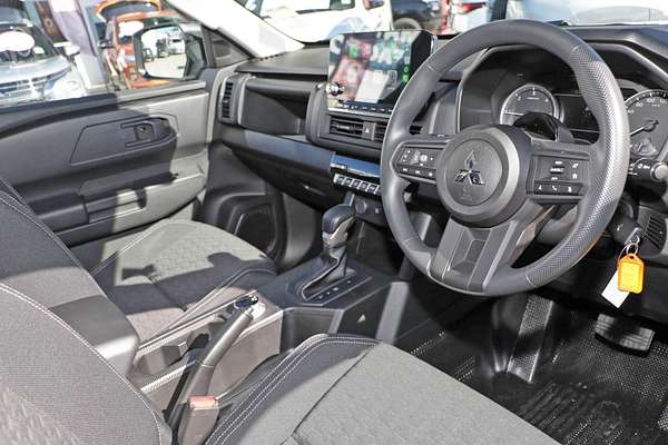 2025 Mitsubishi Triton GLX+ MV 4X4