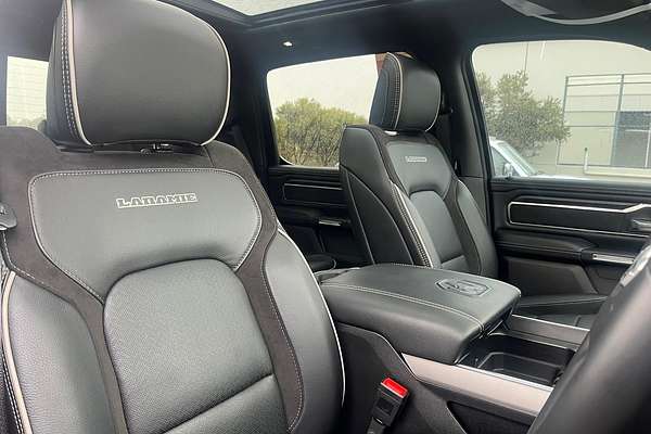 2024 RAM 1500 Laramie Sport RamBox DT 4X4 SWB