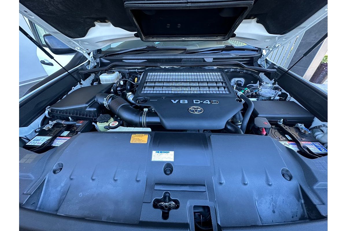 2017 Toyota Landcruiser GX VDJ200R