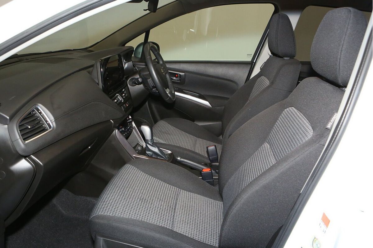 2024 Suzuki S-Cross JYB
