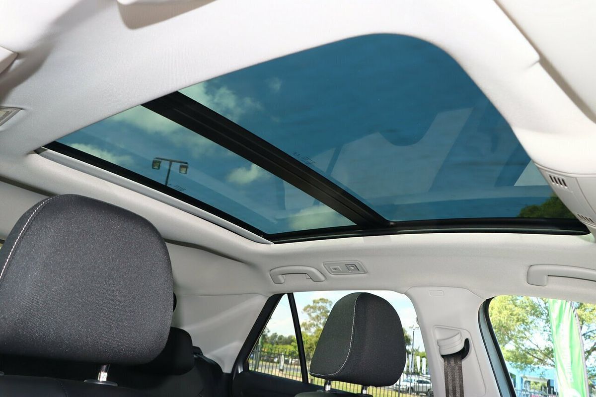 2025 Volkswagen T-Roc 110TSI Style D11