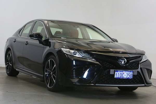 2018 Toyota Camry SX ASV70R