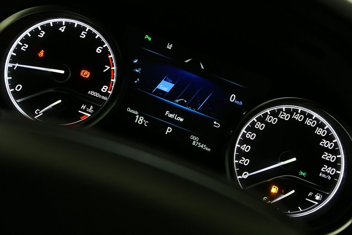 2018 Toyota Camry SX ASV70R