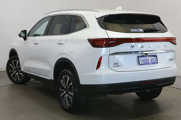 2022 GWM H6 Lux B01