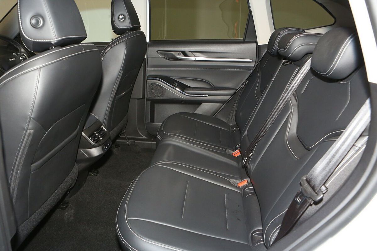 2022 GWM H6 Lux B01