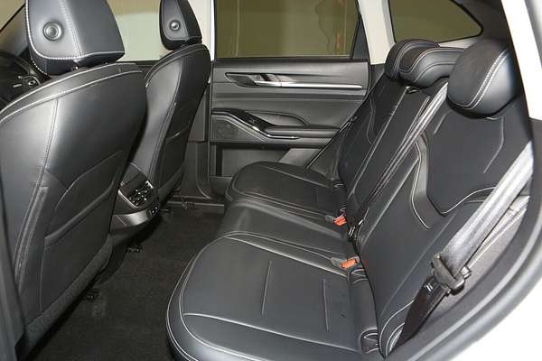 2022 GWM H6 Lux B01