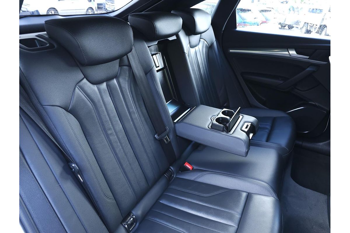 2022 Audi Q5 40 TDI S line FY