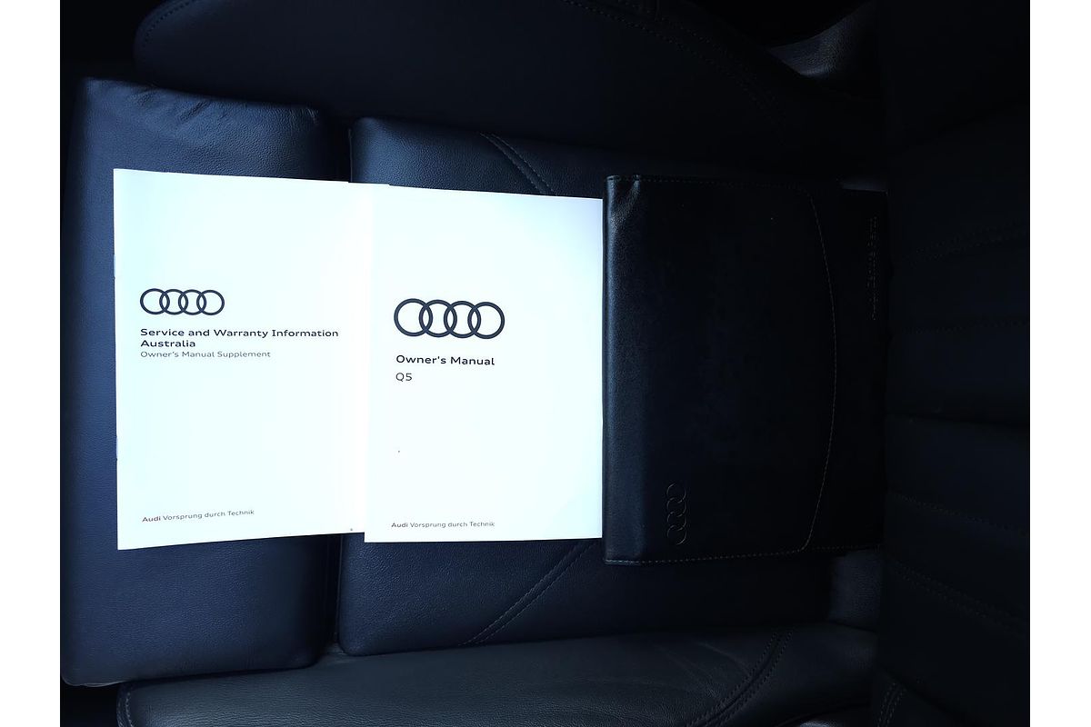 2022 Audi Q5 40 TDI S line FY