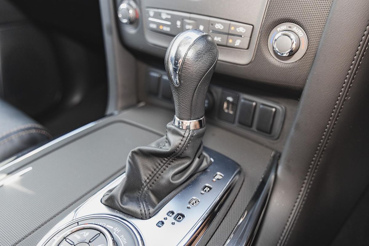 2023 Nissan Patrol Ti Y62