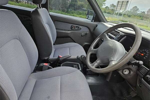 2001 Mitsubishi Triton GLX MK 4X4