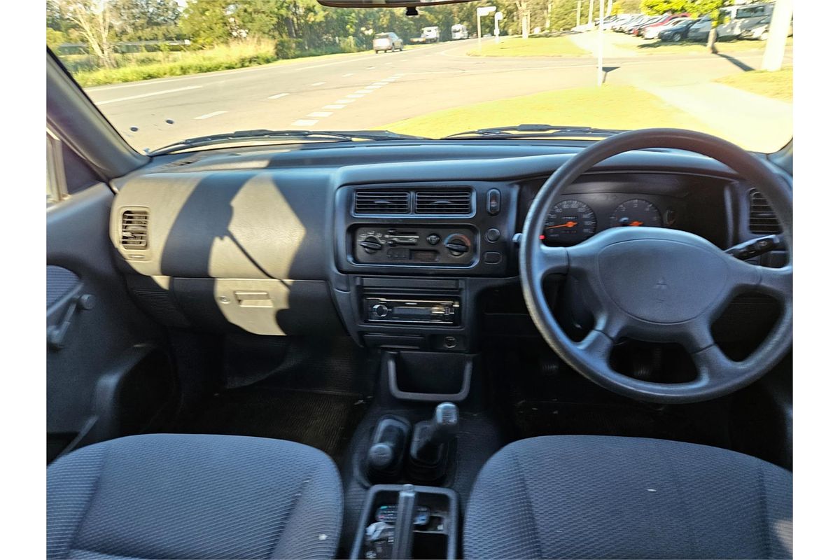 2001 Mitsubishi Triton GLX MK 4X4
