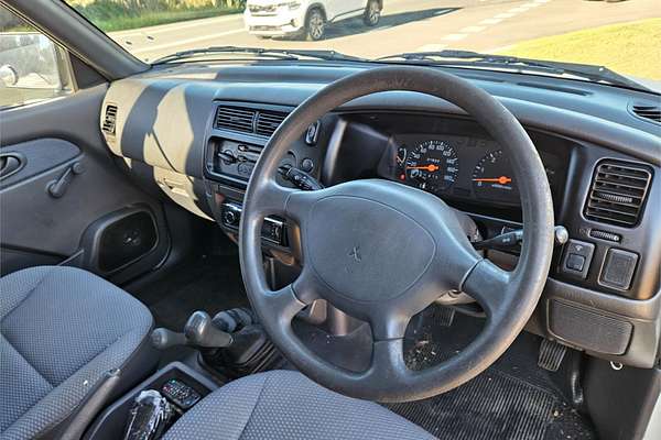 2001 Mitsubishi Triton GLX MK 4X4