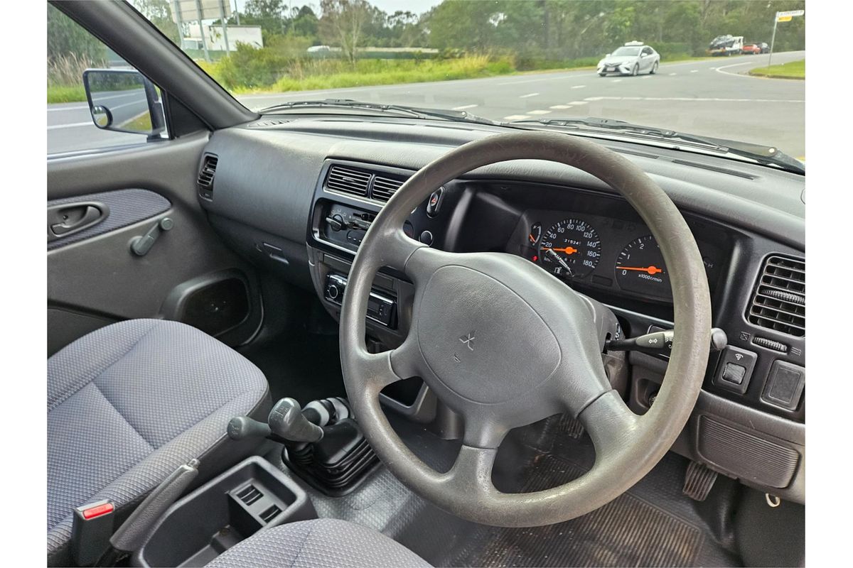 2001 Mitsubishi Triton GLX MK 4X4