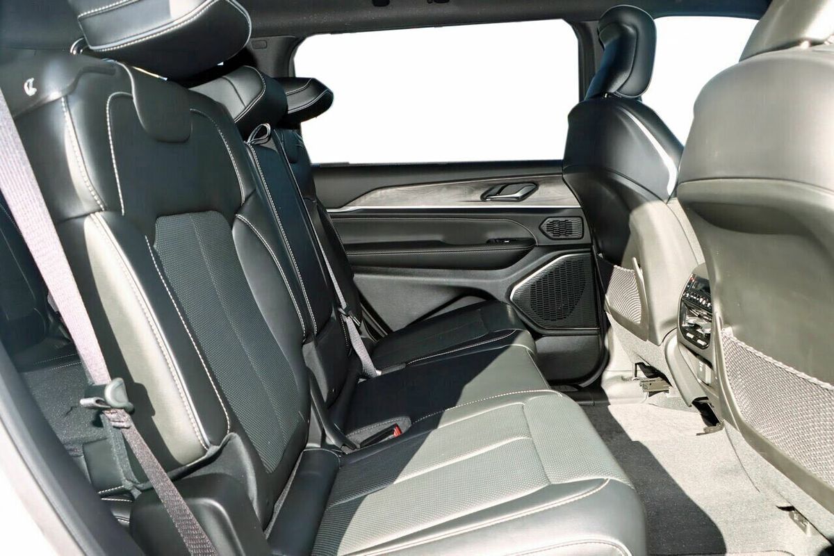 2023 Jeep Grand Cherokee Overland WL