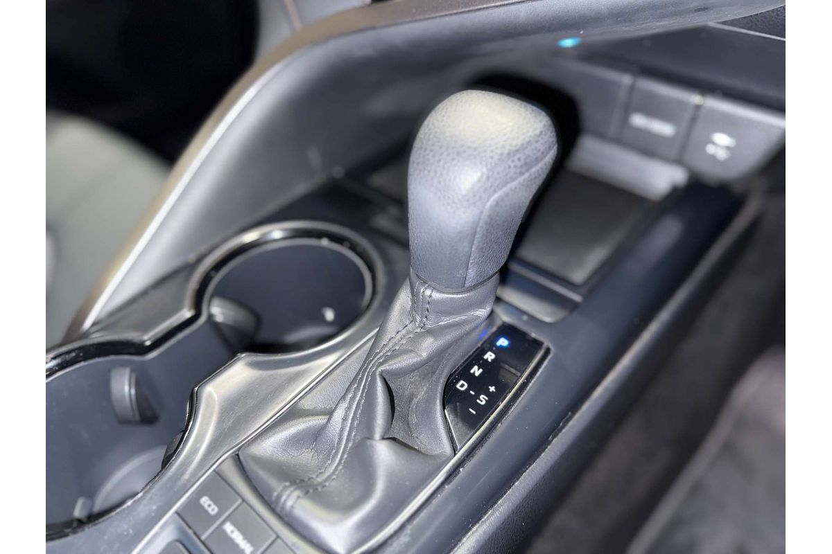 2019 Toyota Camry Ascent AXVH71R