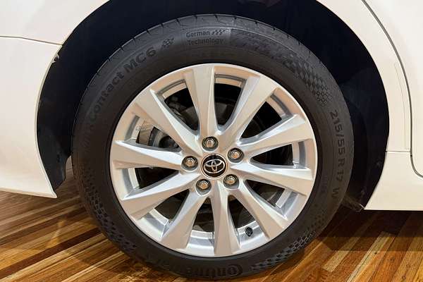 2019 Toyota Camry Ascent AXVH71R