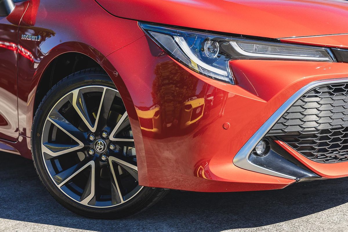 2019 Toyota Corolla ZR Hybrid ZWE211R
