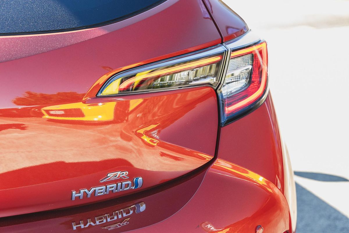 2019 Toyota Corolla ZR Hybrid ZWE211R
