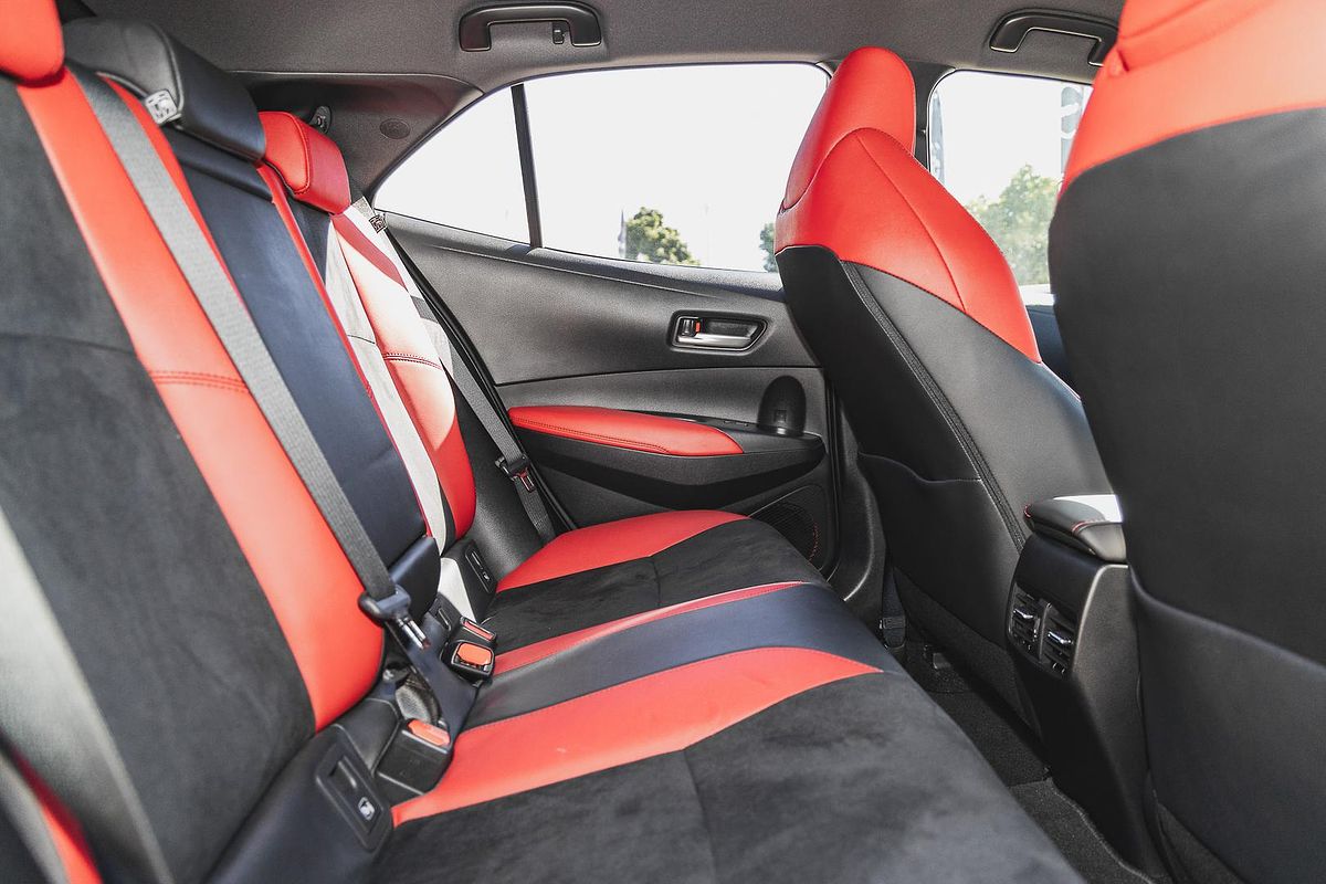 2019 Toyota Corolla ZR Hybrid ZWE211R