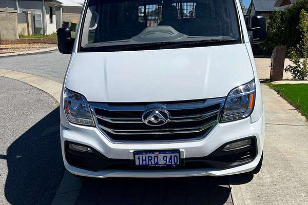 2022 LDV V80   SWB