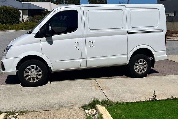 2022 LDV V80   SWB