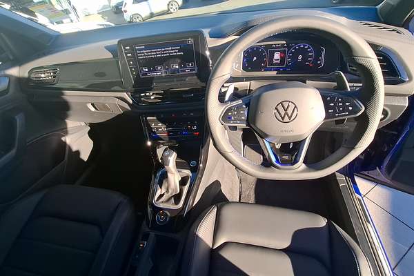 2025 Volkswagen T-Roc R D11