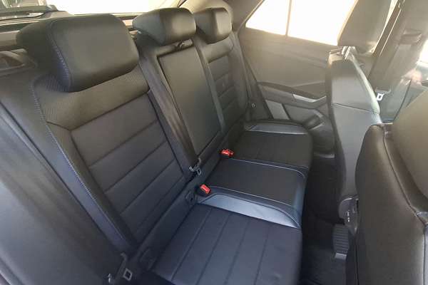2025 Volkswagen T-Roc R D11
