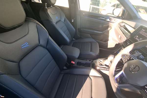 2025 Volkswagen T-Roc R D11