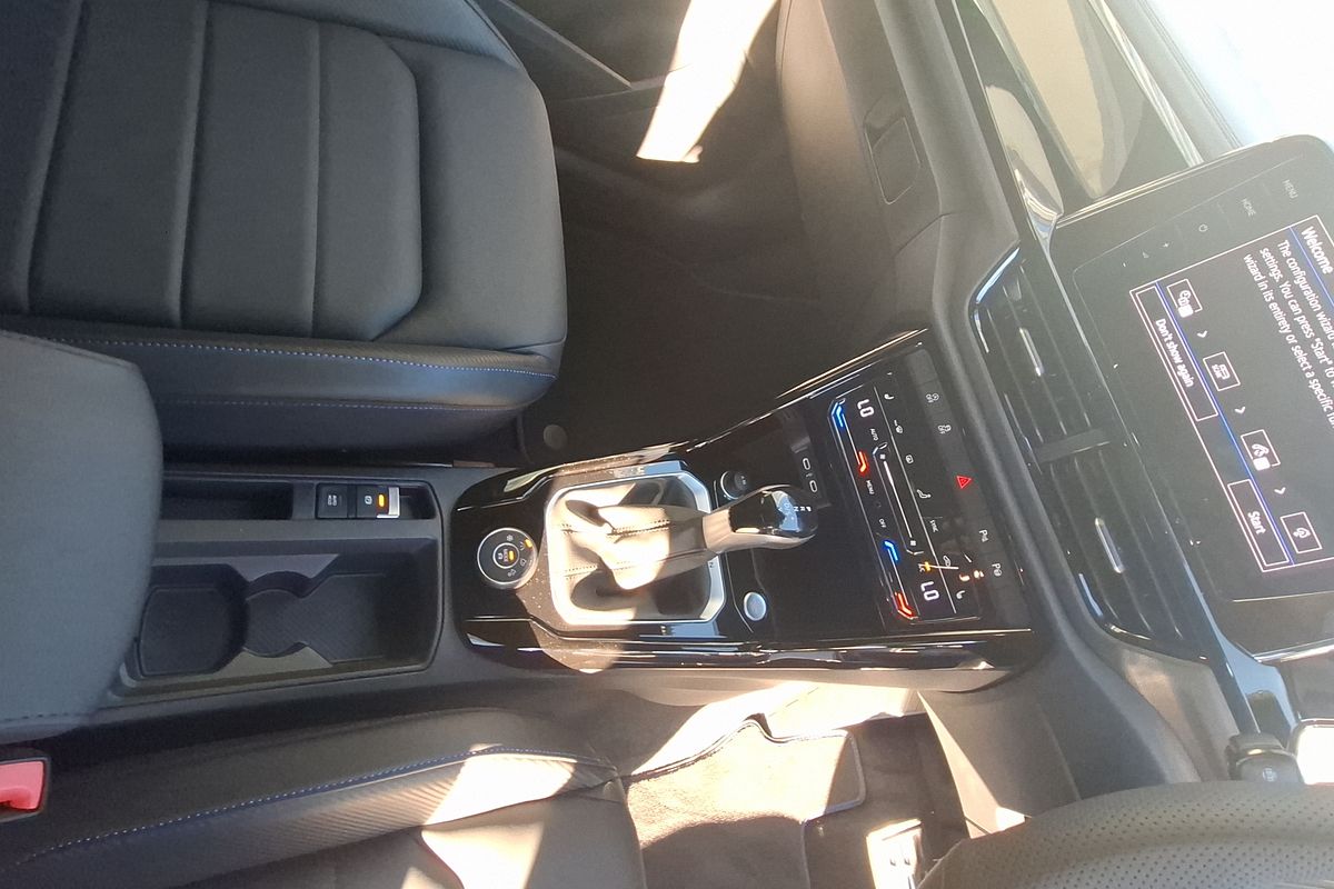 2025 Volkswagen T-Roc R D11