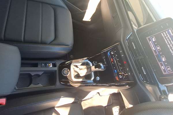 2025 Volkswagen T-Roc R D11