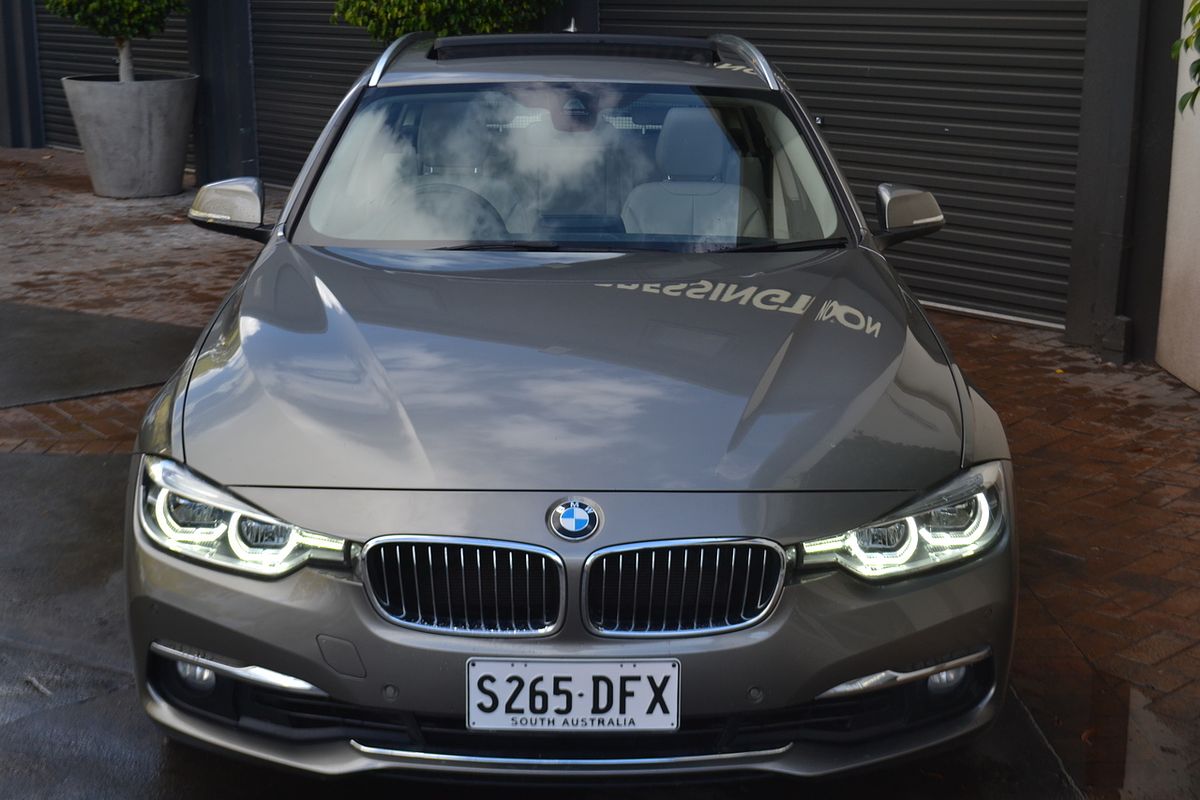 2017 BMW 3 Series 320i Luxury Line F31 LCI