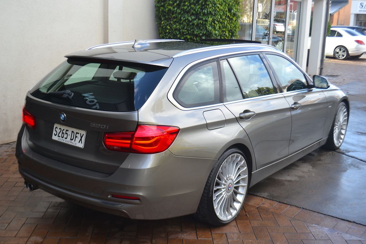 2017 BMW 3 Series 320i Luxury Line F31 LCI