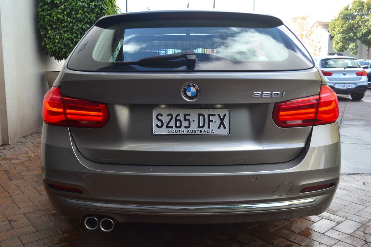 2017 BMW 3 Series 320i Luxury Line F31 LCI