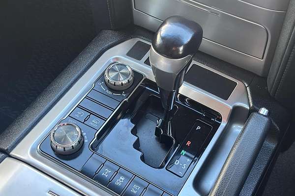 2017 Toyota Landcruiser GXL VDJ200R