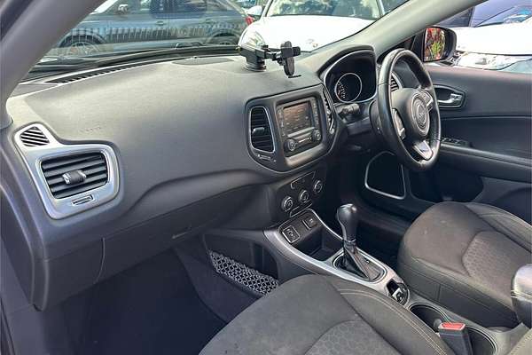 2018 Jeep Compass Longitude M6