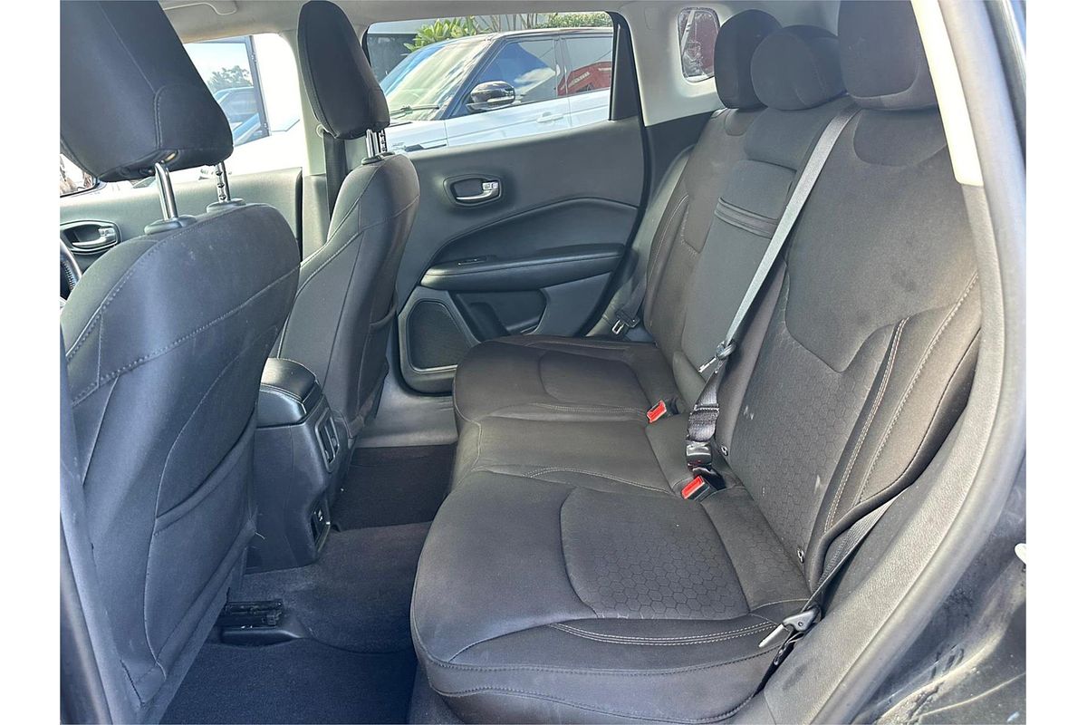 2018 Jeep Compass Longitude M6