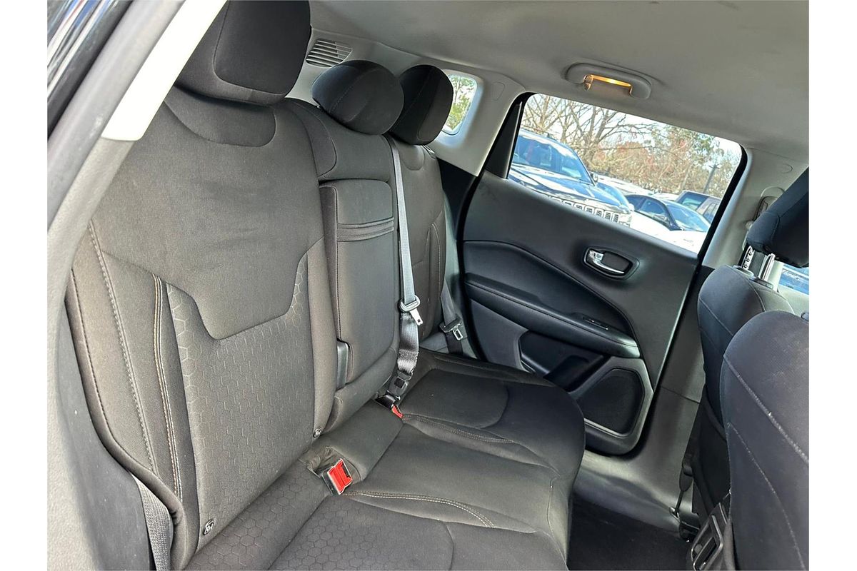 2018 Jeep Compass Longitude M6