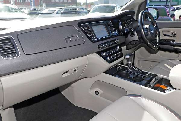2017 Kia Carnival SLi YP