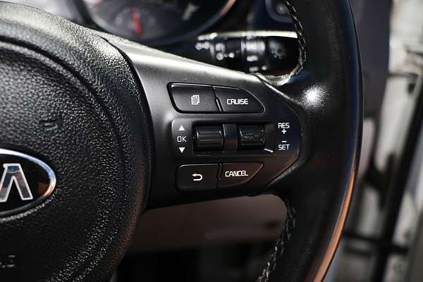 2017 Kia Carnival SLi YP