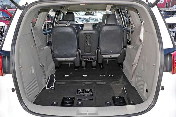 2017 Kia Carnival SLi YP