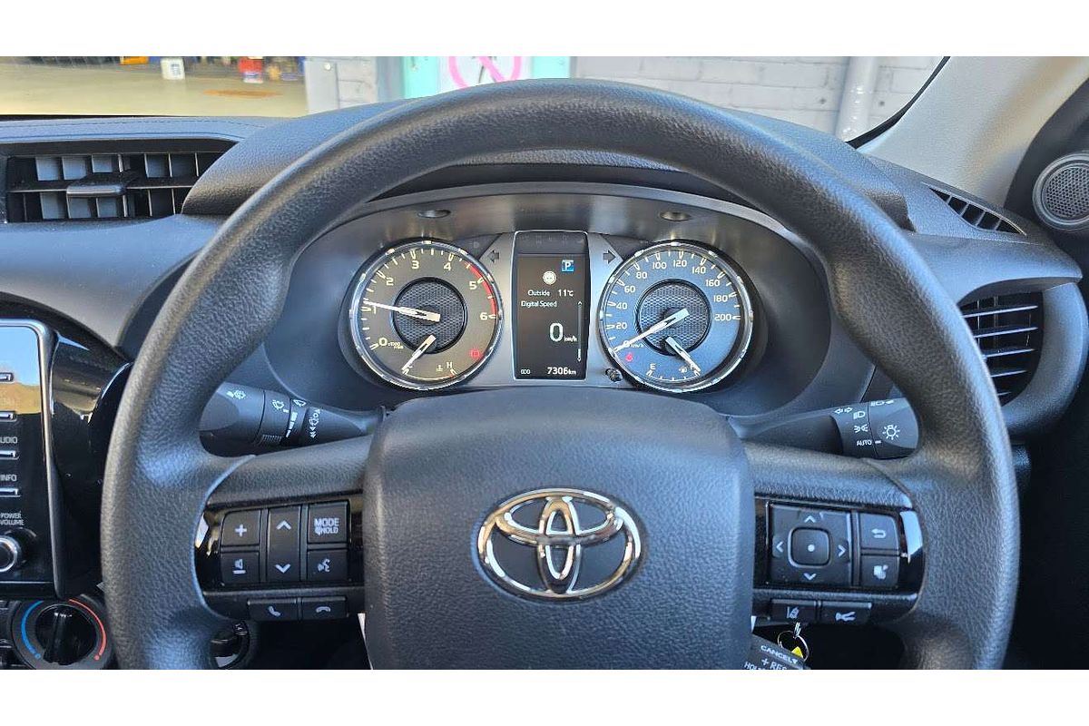 2024 Toyota Hilux SR GUN126R