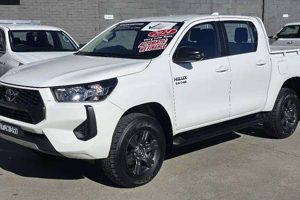 2024 Toyota Hilux SR GUN126R