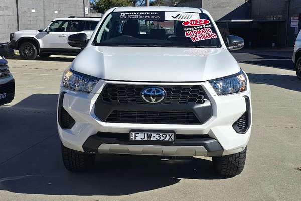 2024 Toyota Hilux SR GUN126R