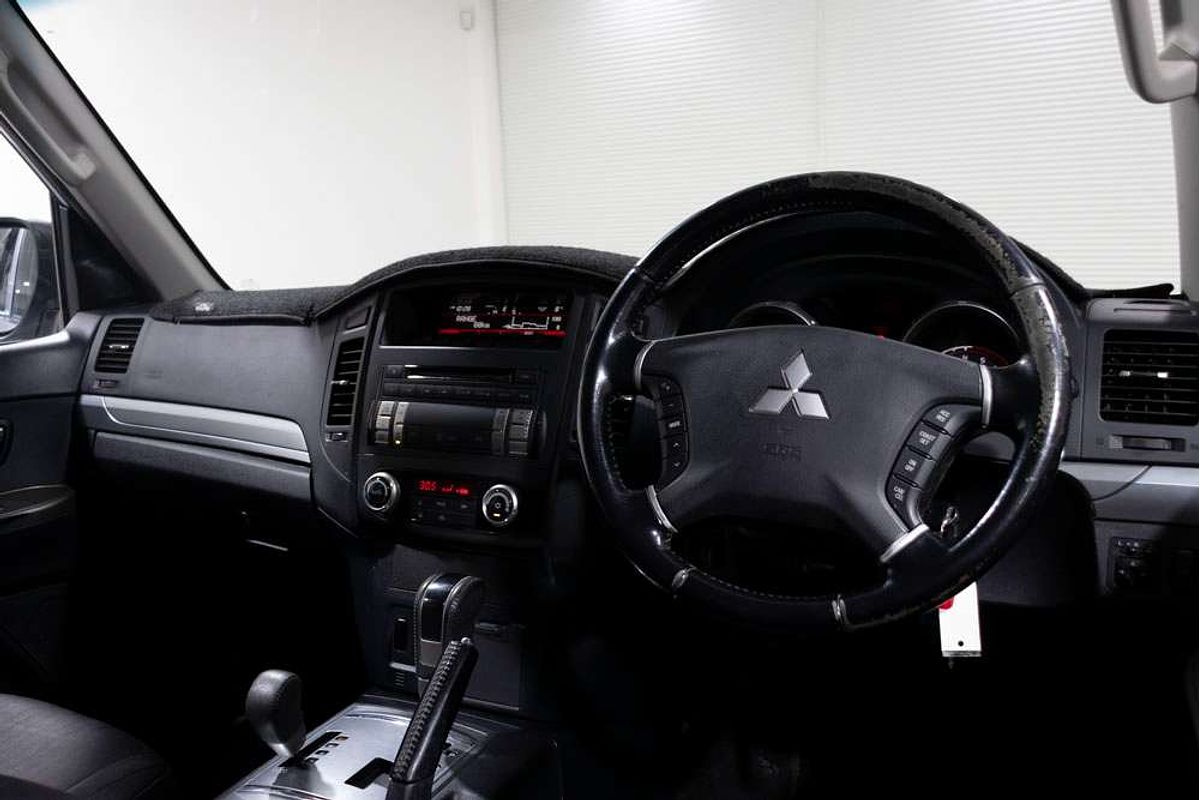 2012 Mitsubishi Pajero GLX NW