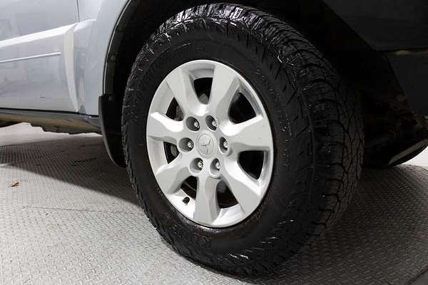 2012 Mitsubishi Pajero GLX NW