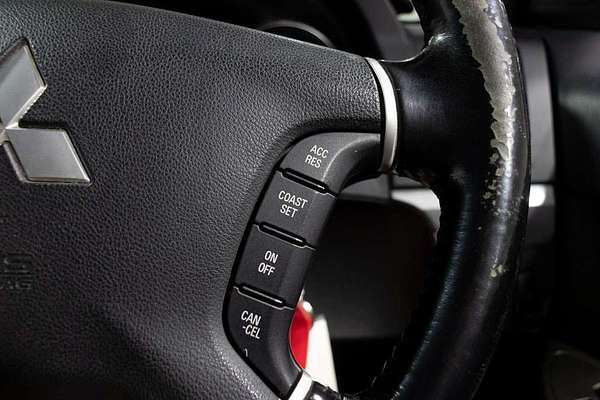 2012 Mitsubishi Pajero GLX NW