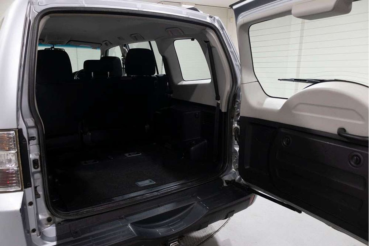 2012 Mitsubishi Pajero GLX NW